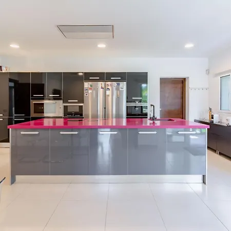 Villa Elegant In Marbella