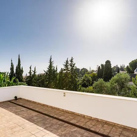 Villa Elegant In *
